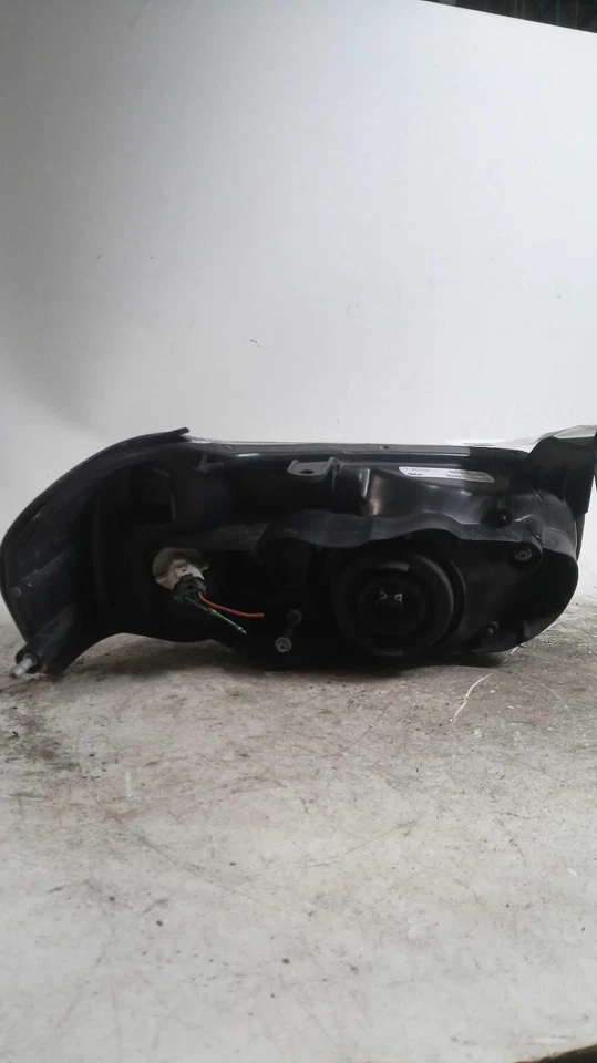 Conjunto de faros izquierdos usados se adapta a: Nissan Máxima 2000 hasta 8/99 izquierdo grado A Foto 2 de 4