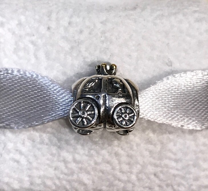 パンドラ　pandora royal carriage charm 14k Pandora 14K Gold Royal Wedding Fantasy Carriage Charm