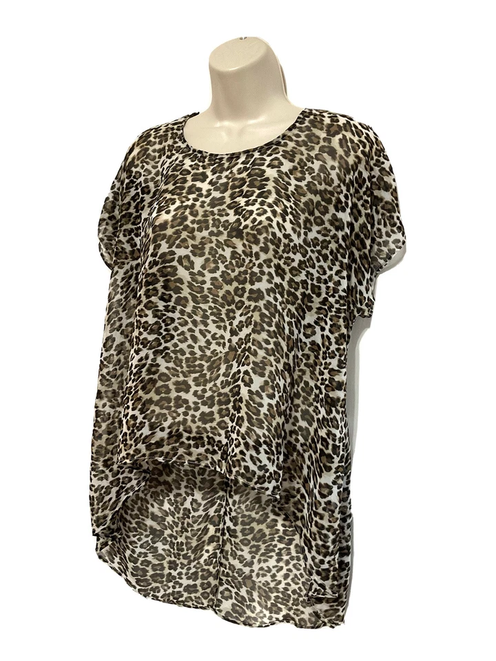 lily white blouse small tan brown black animal print hi Low short dolman seeve - Image 2 of 4