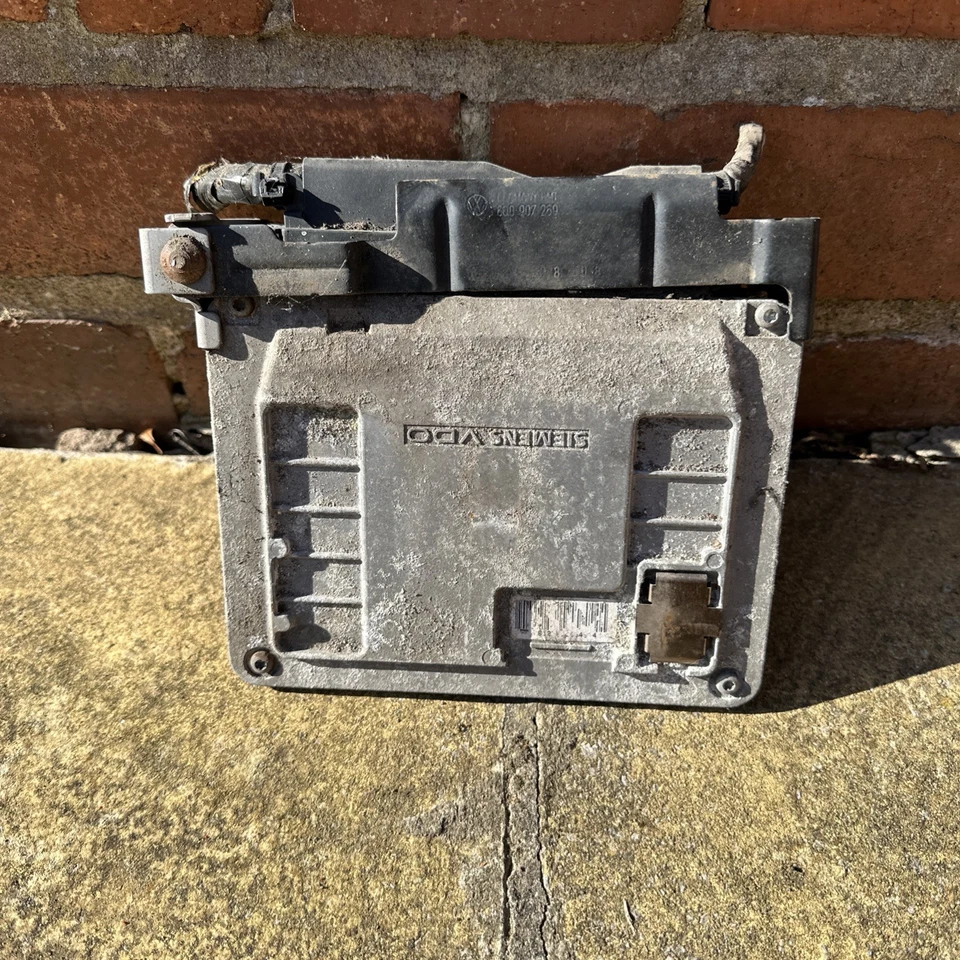Unidad de control del motor Volkswagen Fox / motor ECU 1.2 año modelo 2008 Foto 2 de 3