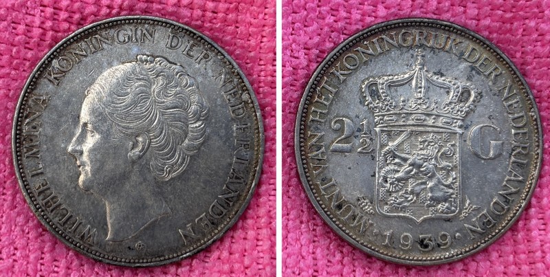 1939 Netherlands Queen Wilhelmina 2.5 Gulden Silver Coin 2 1/2 G KM# 165