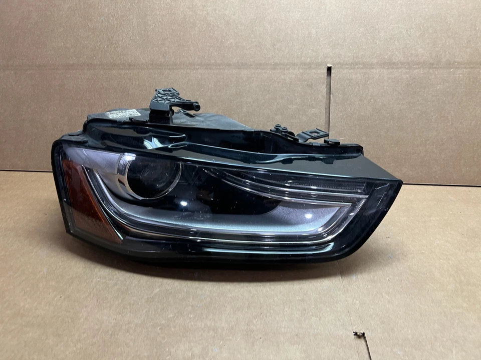 OEM 2013 2014 2015 2016 AUDI A4 XENON HEADLIGHT NON-AFS RIGHT RH NICE! - Image 4 of 4