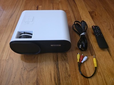 WiMiUS K5 Projector, 1080p Mini Projector With Carry Bag HDMI VGA USB Smartphone
