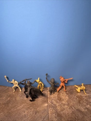 1950's MARX  Fort Apache Playset set of  6 60mm  Stockade Indians