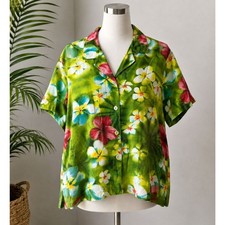 Vintage Jams World Women s M Hawaiian Shirt Pu anani Green Floral Rayon Hawaii