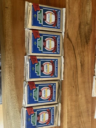 (5) 1989 upper deck unopened packs