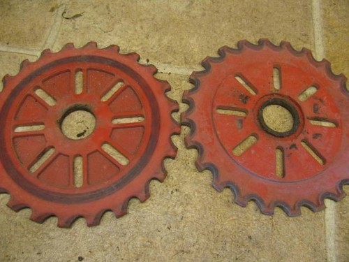 2 International C0X-24 Corn Planter Plates McCormick IH IHC