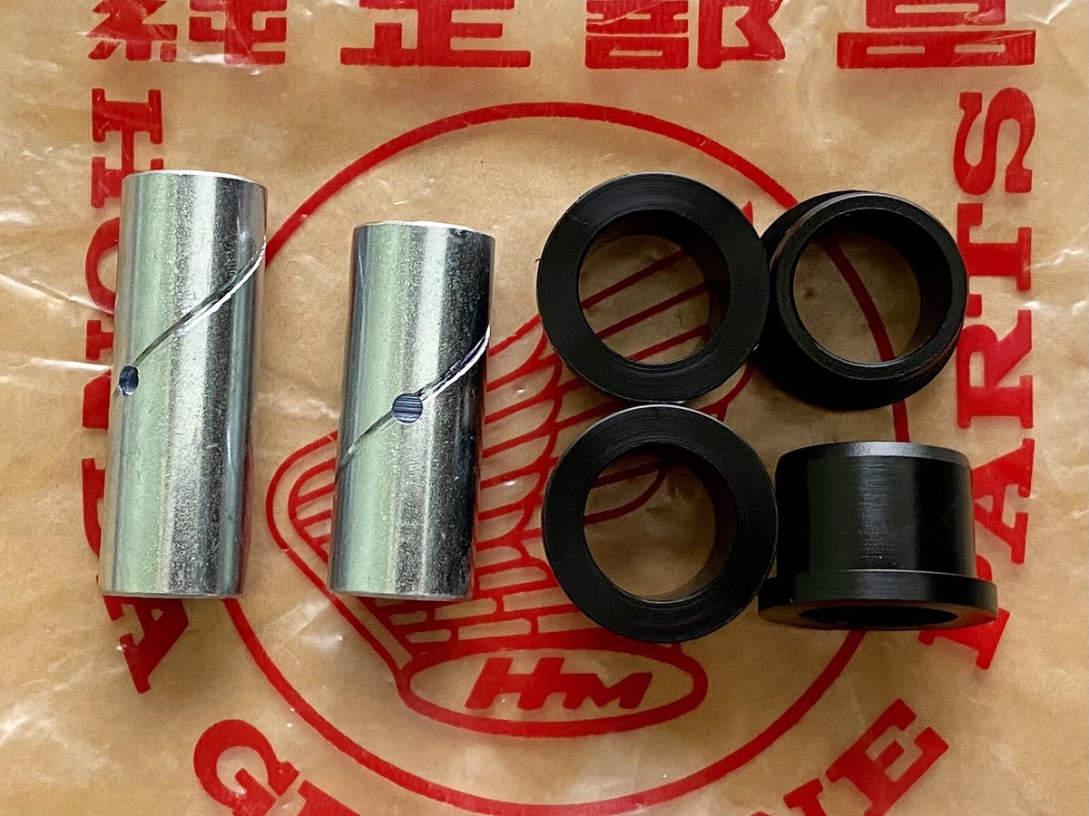 HONDA CB250 CB350 CL250 CL350 SL350 XL250 BUSH & COLLAR SWING ARM