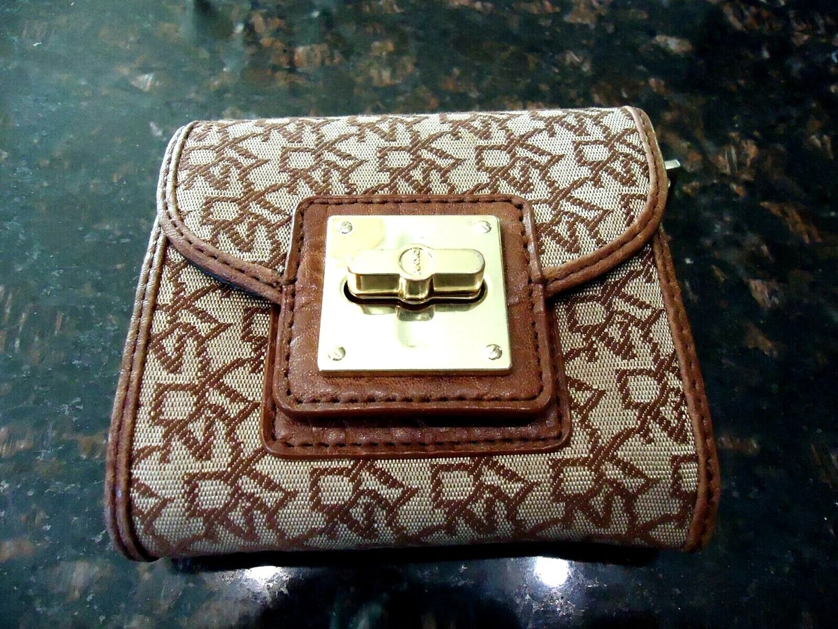 dkny trifold wallet