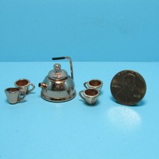 Dollhouse Miniature Metal Copper Tea Kettle with 4 Cups D0865