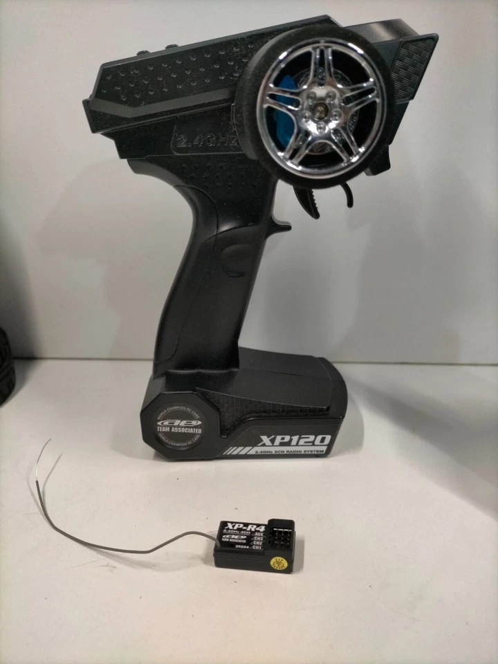 TEAM ASSOCIATED XP120 Transmitter Receiver 2.4Ghz Controller MGT RC10 TC3 Nitro - Image 2 of 4
