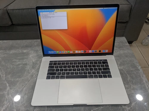 SEE DESC Mid 2017 Macbook Pro 15" ( i7-7700HQ / 16GB RAM / 256GB )