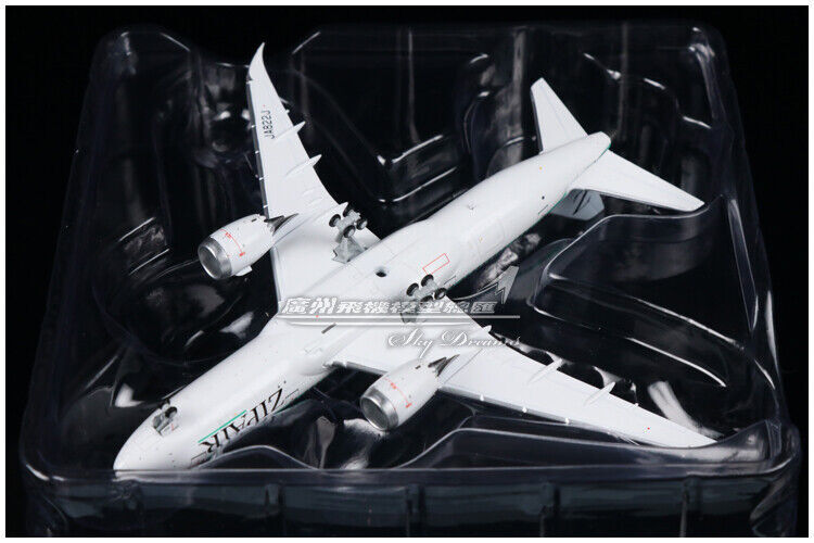 【現品限り】ZIPAIR B787-8 1/400 【JCwings】 Amazon.com: JC Wings ZIPAIR for Boeing 787-8 JA822J Flaps