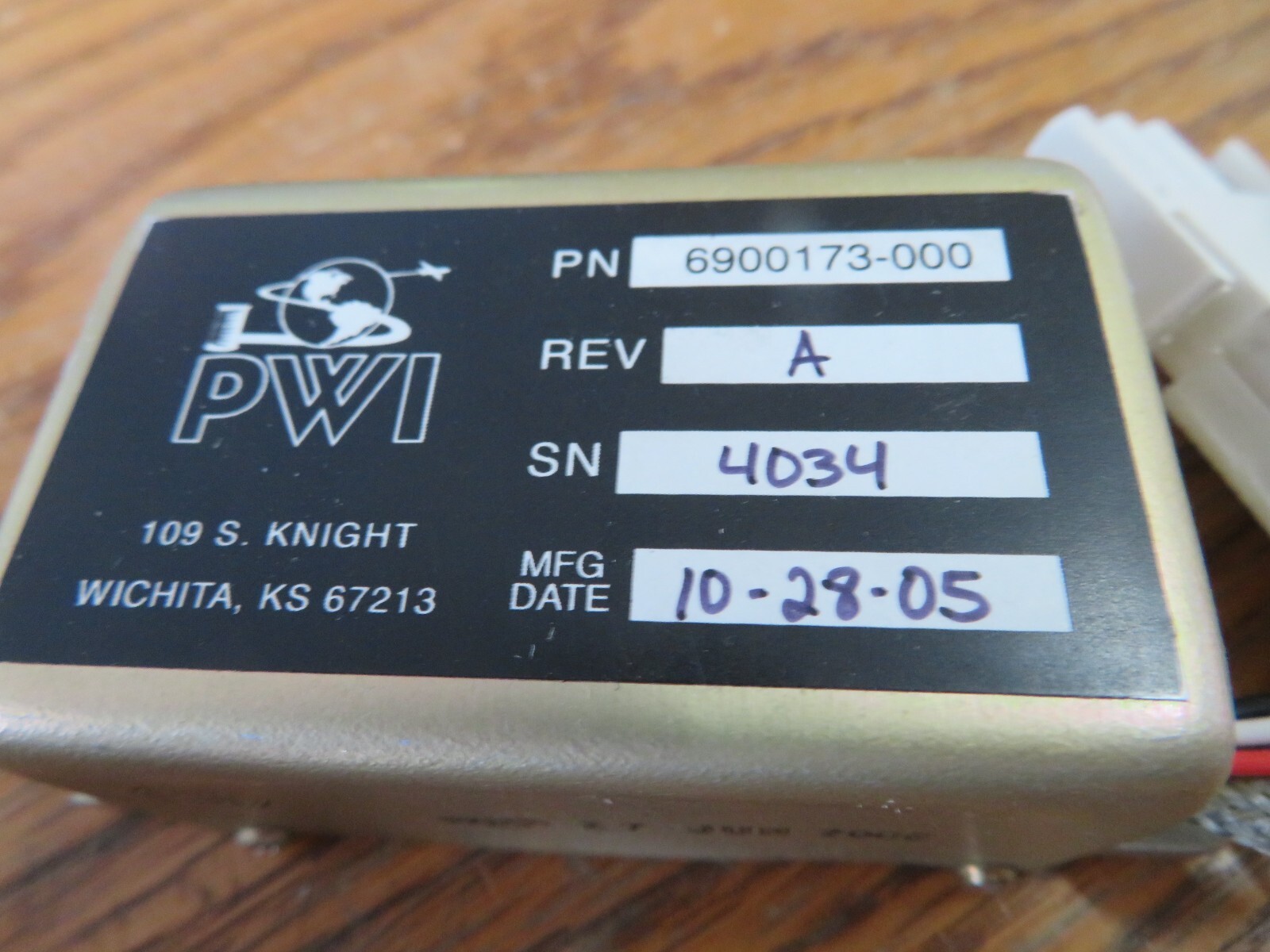 Cessna Glareshield Post Light Inverter, P/N 6900173 (NJC) New  