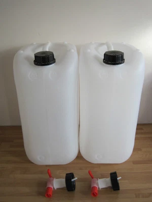 Récipient eau / cidre neuf de 25 litres Jerry Can qualité alimentaire avec robinet d'évacuation automatique