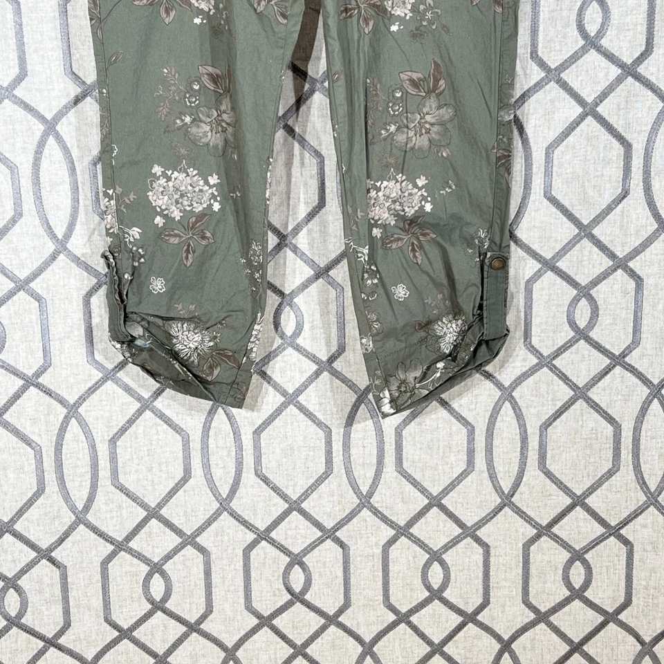 Pantalones cargo utilitarios Democracy Flex-ellent con estampado floral, verde militar talla 10 Foto 3 de 4