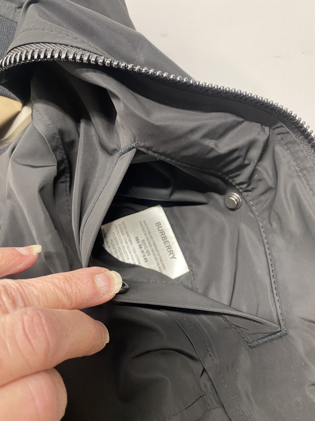 Burberry Mens or Womens Reburberry Slick Bomber Jacket Size US 36 Black thumbnail 15