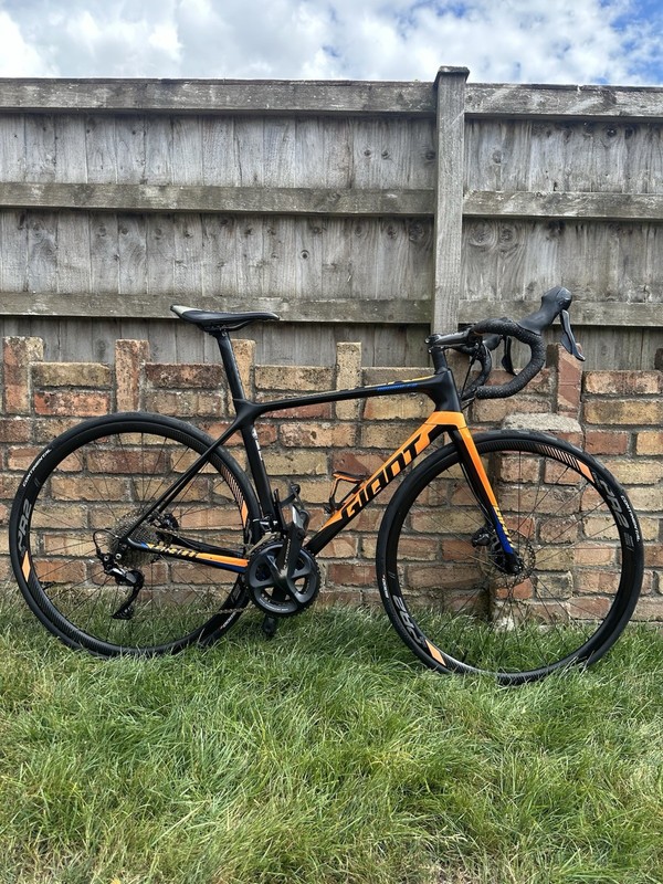 Giant TCR Advanced Carbon Road Race Bike 1 Disc, Medium
