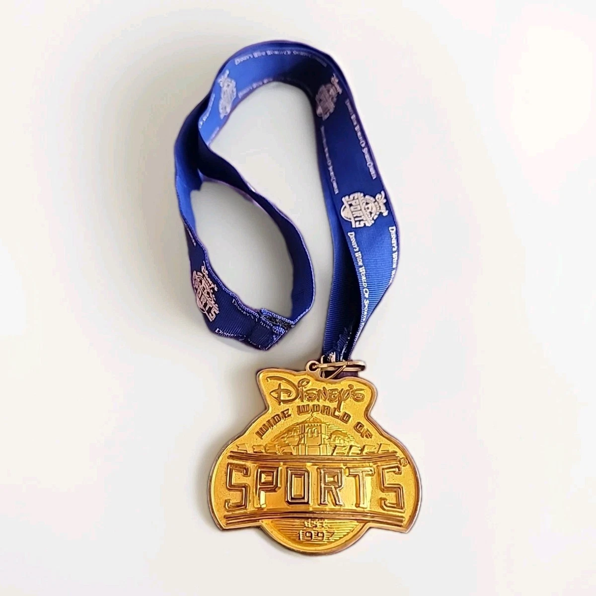 Disney Lanyard Medal In Walt Disney World Patches & Pins (1968-Now