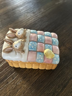Ceramic Bunny Trinket Box CR Damon & Co Collectable Or Easter Decorating