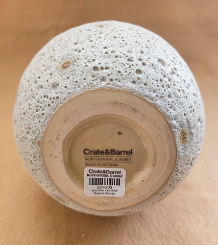 CRATE & BARREL Ceramic Art CRATER VASE Geometric Modernist White Lava Glaze 8" - Picture 9 of 9