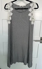 Max Studio Shift Dress Black White Stripe Stretch Lace Sleeveless Size S Small