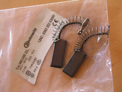 2 Motorkohlen Motorbürsten Kohlebürste Waschmaschine Bauknecht 30 x 12,4 x 5 mm