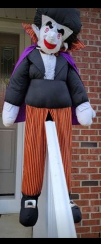 Halloween Decor Dracula Vampire Weighted Porch Sitter Can Also Hang - Bild 4 von 10