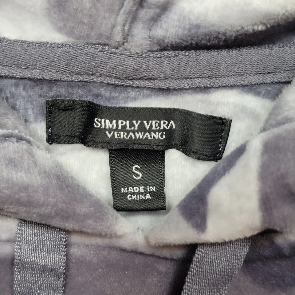 Conjunto de pijama Simply Vera Wang veludo lounge pequeno top e calça cinza bolsos camuflados - Imagem 3 de 4