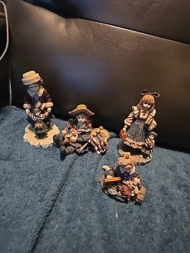 Yesterdays' Child Figurines