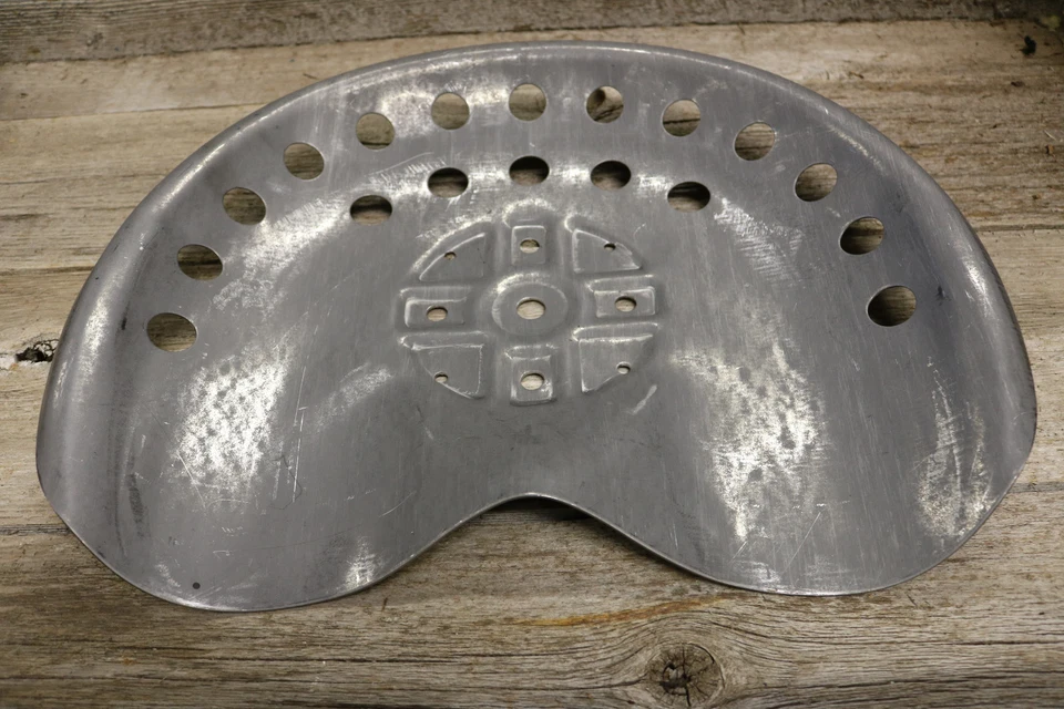 Asiento de tractor de metal estilo antiguo RÚSTICO rancho decoración del hogar taburete de vagón de granja Foto 3 de 4