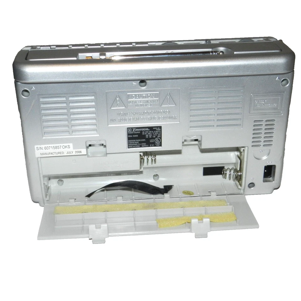 Emerson PD5098 Boombox Reproductor de CD/Radio Funciona-Reproductor de CD NO FUNCIONA Foto 4 de 4