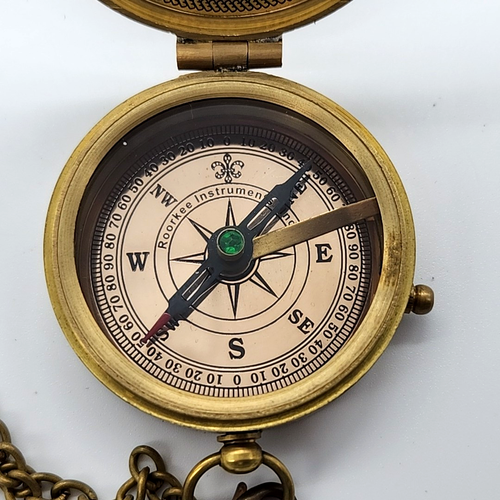 Not All Those Who Wander Are Lost Brass Antique Compass With Leather Case Gift - 第 2/16 張圖片