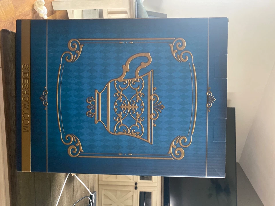 Sideshow EXCLUSIVA ALICIA EN EL PAÍS DE LAS MARAVILLAS estatua Scott Campbell con impresión de metal Foto 3 de 4