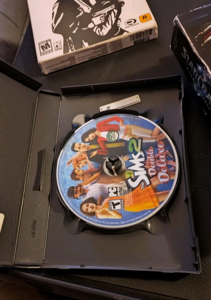 Lote mixto de juegos de PC (Max Payne 2, Sims 2, Starcraft, Fallout 4, Crysis 3) Foto 4 de 4