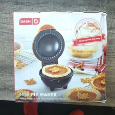 DASH Mini Pie Maker |New and never used