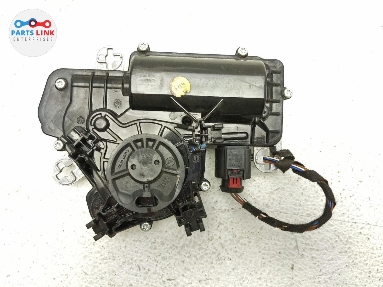 Bentley Bentayga 2016-2020 Rear Left Door lock actuator