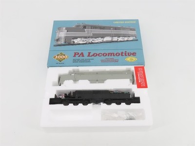 HO Scale Proto 2000 21609 Undecorated ALCO PA Diesel Locomotive - DCC Ready