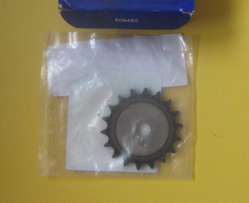 New Genuine Volvo S80, XC90 4.4L Timing Gear Balance Shaft Sprocket