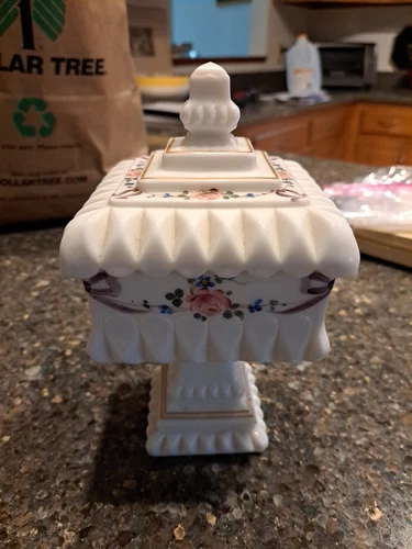 VNTG Westmoreland?Milk Glass Footed Pedestal Wedding Box Candy Dish Hand Painted