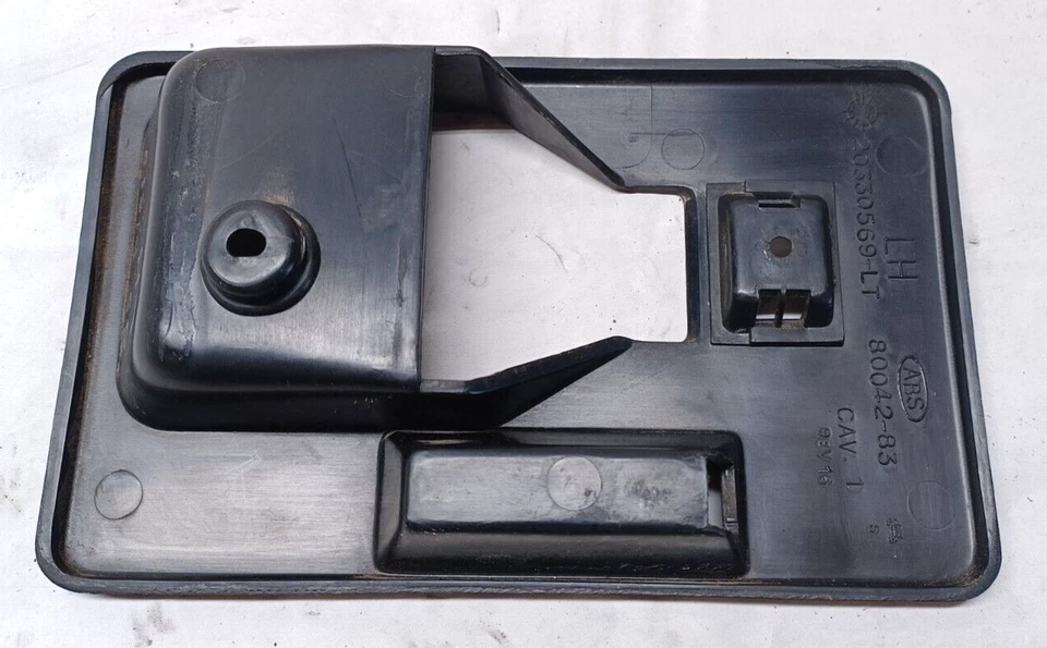 84-88 PONTIAC FURO GT COUPE б/у левая ручка водительской двери ободок 20330569 - Изображение 2 из 3