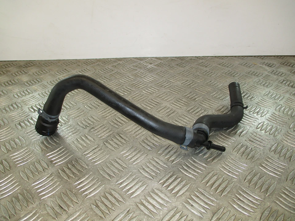 Volkswagen Golf 1.0 TSI 2018 DKR. Tubo de refrigerante de agua 2Q0122101BP 22K Foto 4 de 4