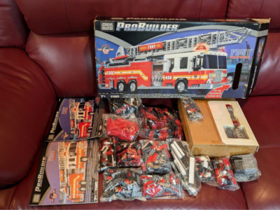 MEGA Mega Blocks FDNY FireTruck Feuerwehrauto