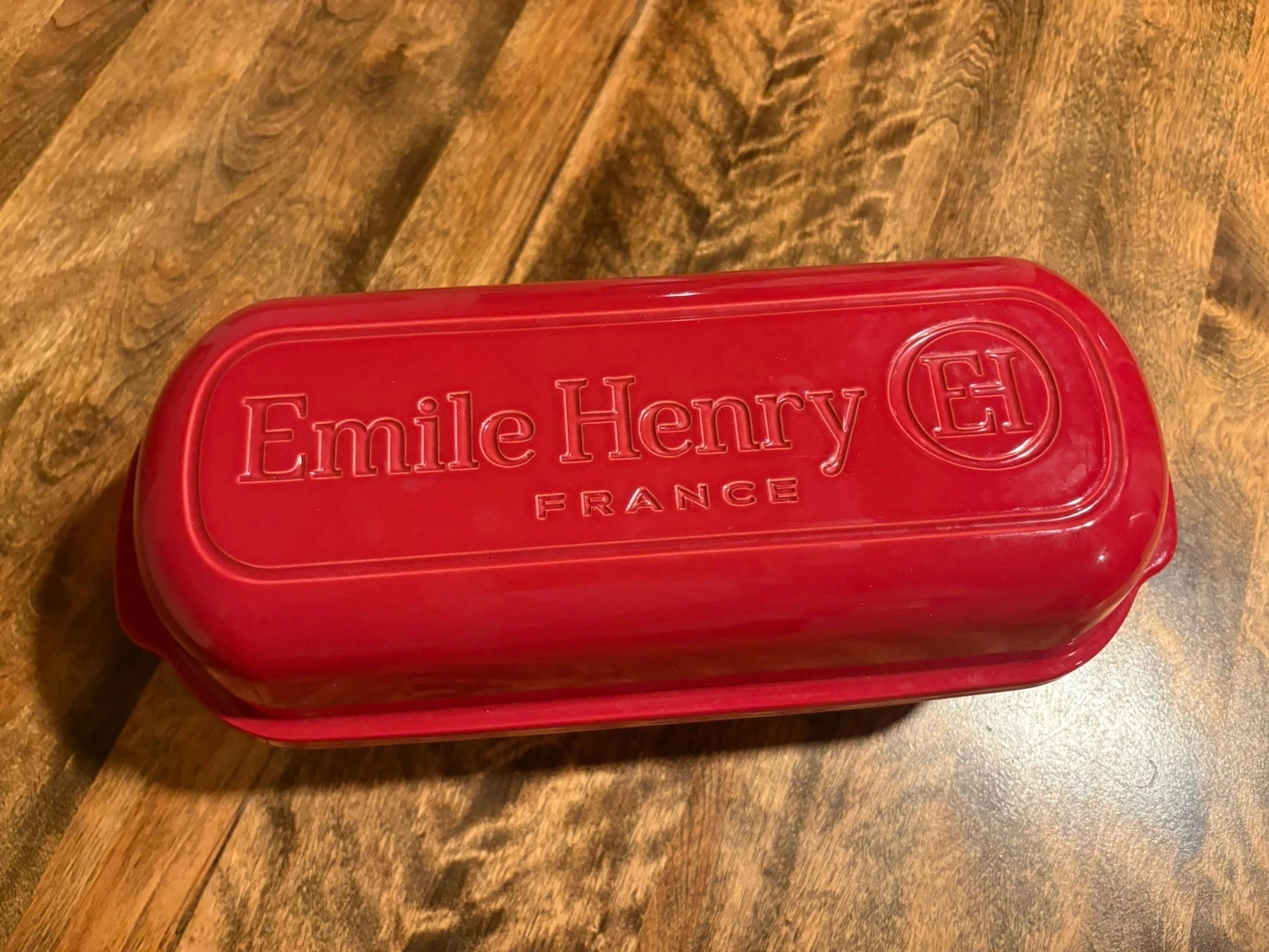 Emile Henry France Italian Bread Loaf Baker Red