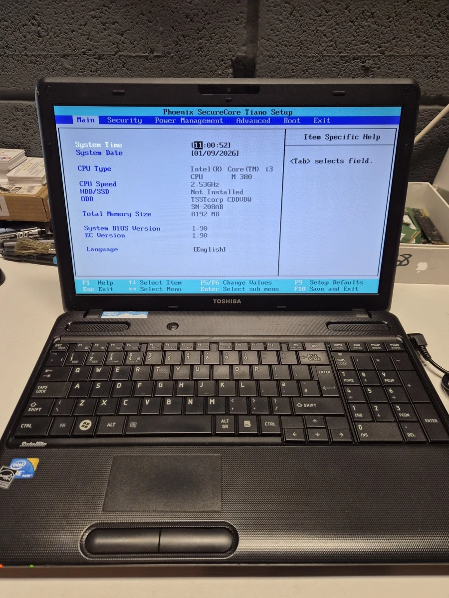 Toshiba Satellite Pro C660-1HK (pour Pièces, écran 15,6", I3 5e Gen)