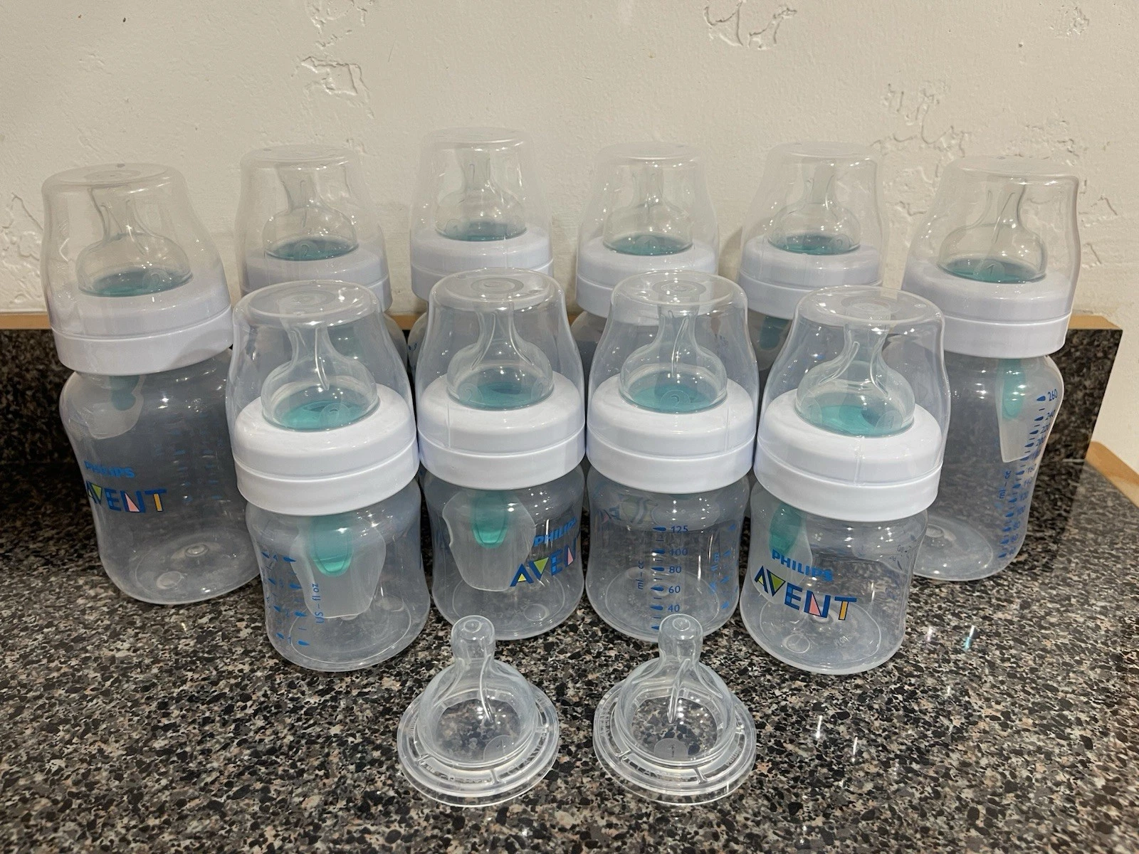 Lot Of (10) Philips Avent Anti-Colic Baby Bottles (6) 8 oz And (4) 4 oz