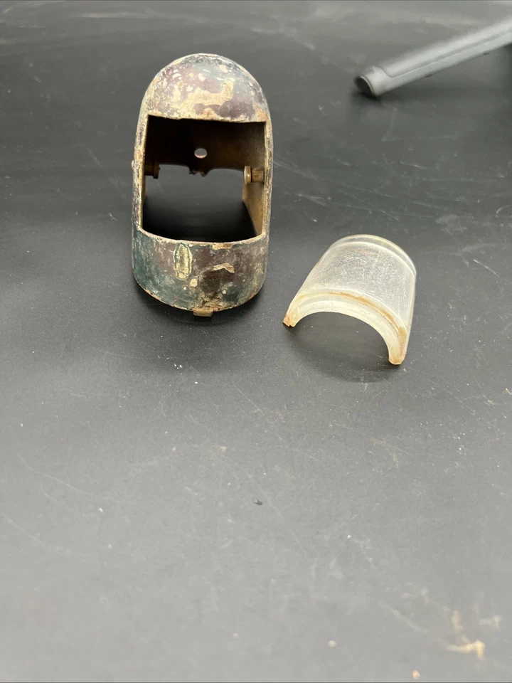 Luz de matrícula Plymouth P9 Roadking 1940 Foto 2 de 4