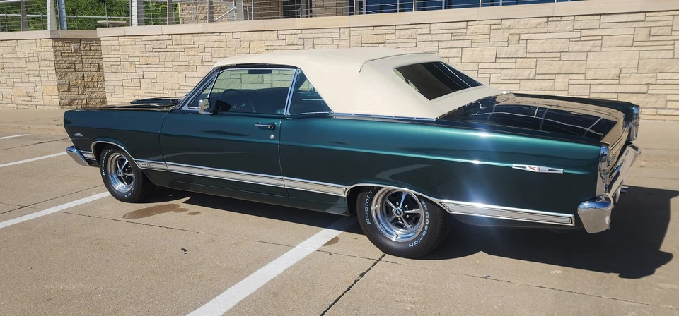 1967 Ford Fairlane XL 2 dr - Изображение 3 из 4