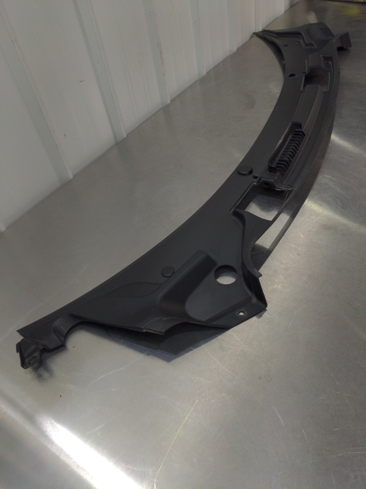 2009 LAMBORGHINI Gallardo Main Cowl Vent Panel 400819413d  