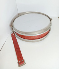 Antiguo tambor pionero soviético de los años 60 instrumento musical de percusión vintage URSS